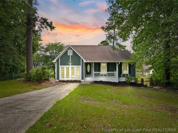 1610 Irwin Cir, Fayetteville, NC 28303