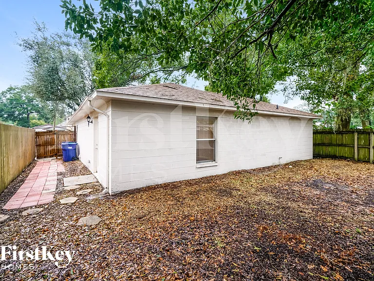 812 W Sligh Ave — Photo 15