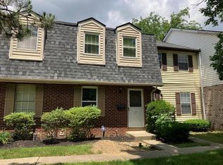 2756 Petzinger Rd, Columbus, OH 43209