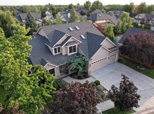 2659 Wolf Rapids Dr, Meridian, ID 83646