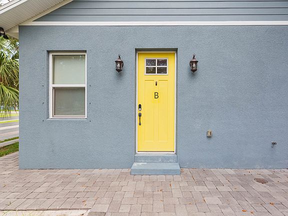 2nd image of 2901 N Blvd #B