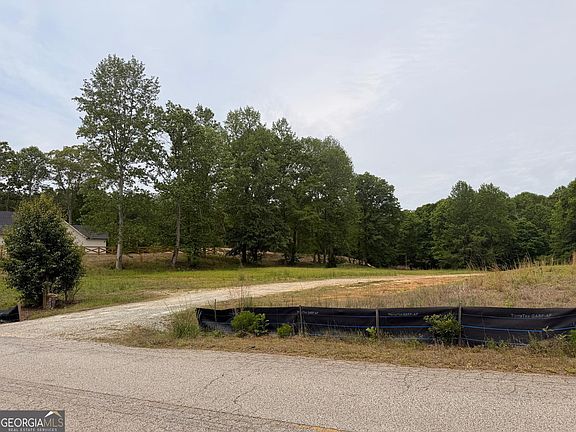 3rd image of 405 Cooper Bridge Rd