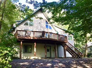 1272 Brookfield Rd, Lake Ariel, PA 18436