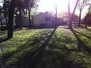 1st image of 1302 Highland Dr