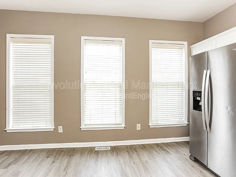 1007 Whittington Way — Photo 8