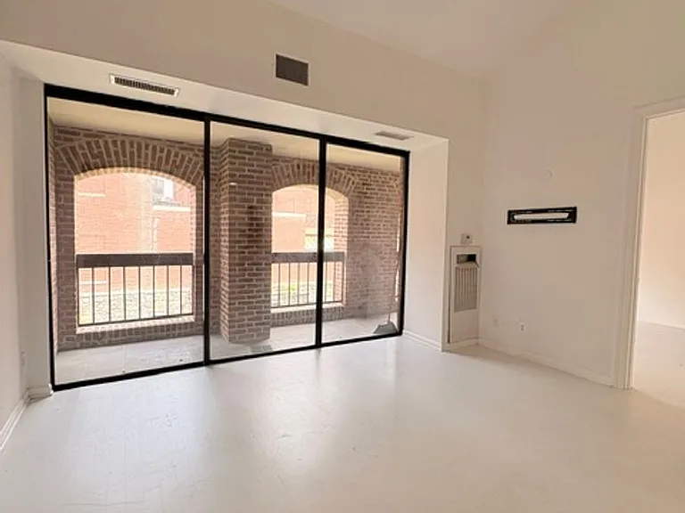 3225 Grace St NW #208 — Photo 8