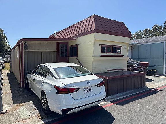 Bonus third parking space 