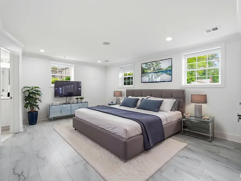 7504 Dolce Dr — Photo 35