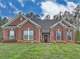 5815 Gatekeeper Ln, Mint Hill, NC 28227