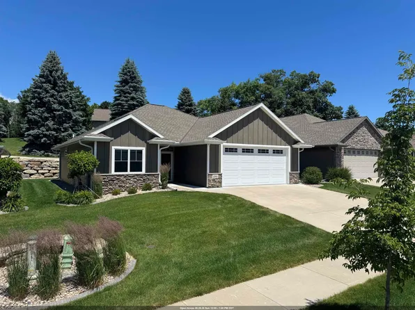 3346 Stone Ridge Dr #13, Green Bay, WI 54313