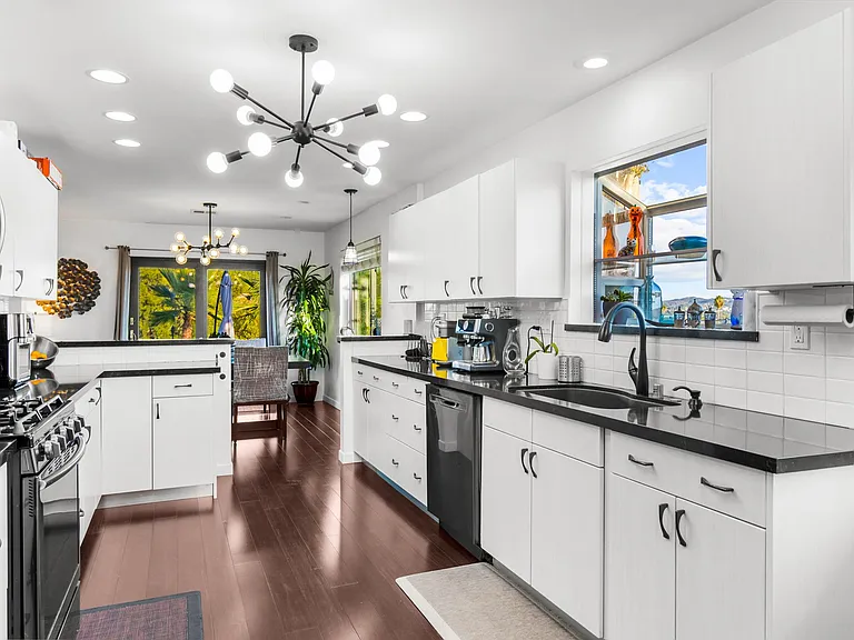 7130 Gateshead Way — Photo 9