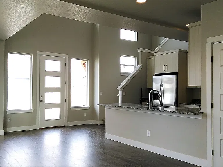 2221 Mackinac St — Photo 8