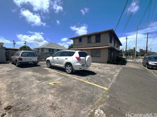 145 Lehua St, Wahiawa, HI 96786