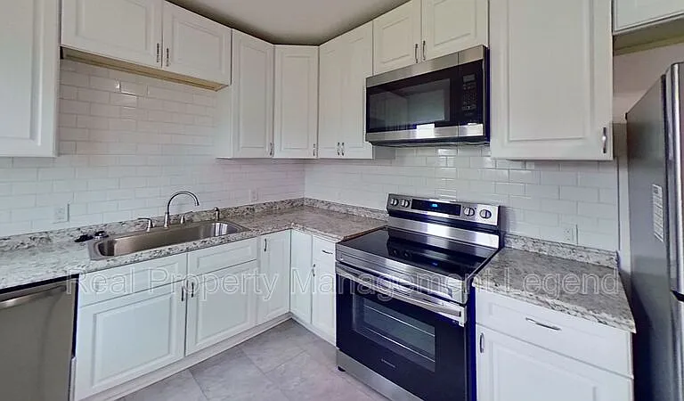 2320 Brockbank Dr — Photo 6