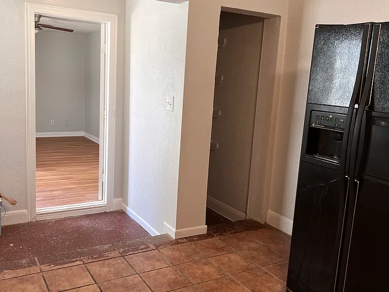 5936 Fairwood St — Photo 22