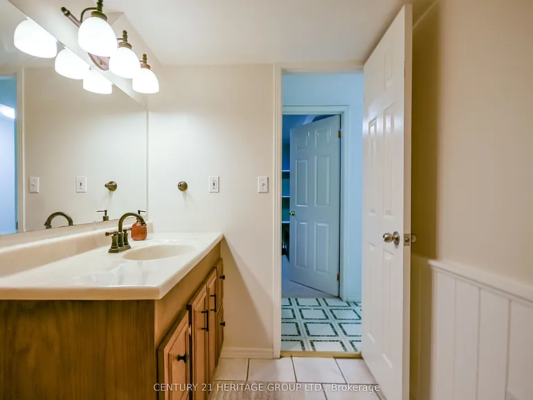 416 Sunnidale Rd — Photo 16