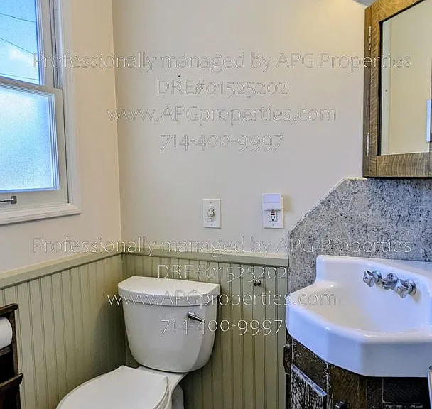 1022 N Baker St — Photo 24