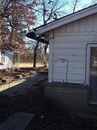 4th image of 124 E Babock St