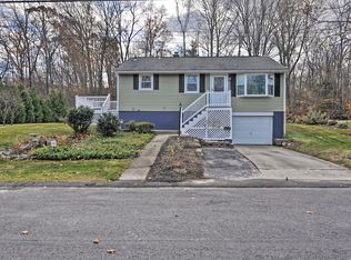 12 Leslie Ln, Millbury, MA 01527