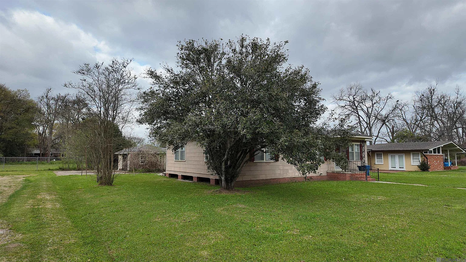 411 Claiborne St, New Roads LA - Owner Finance Home