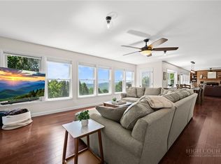 784 Alpine Dr, Seven Devils, NC 28604