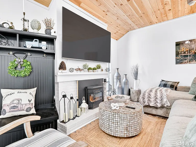 401 Heritage Vlg #B — Photo 27