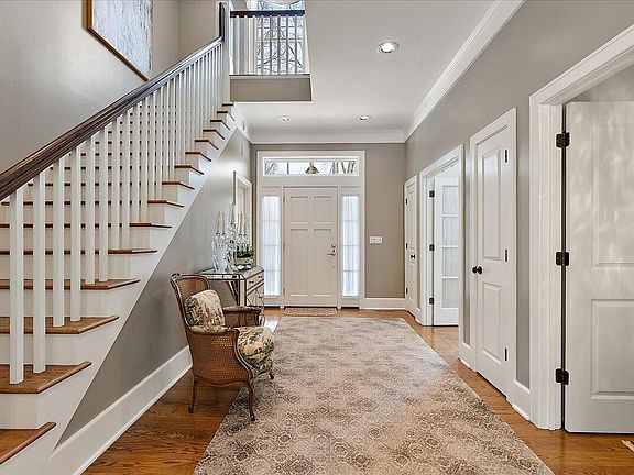 2nd image of 3277 Estates Dr