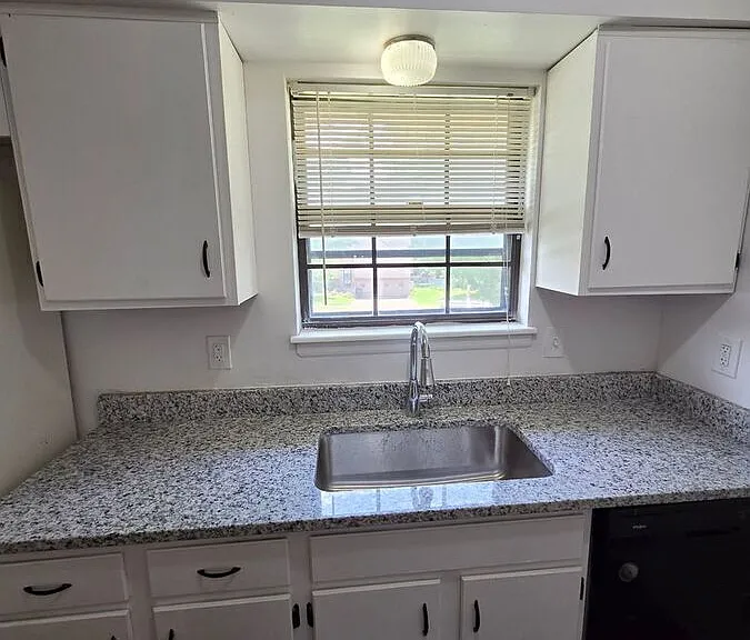 3546 Tudor Dr #D — Photo 10