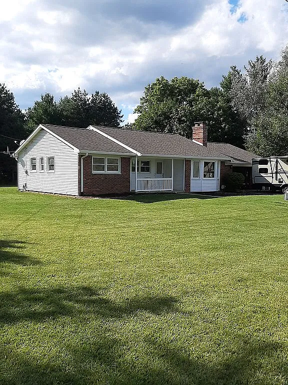 3912 Bishop Rd photo 1