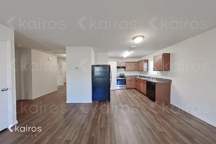 305 NE 23rd Terrace Cpe — Photo 5