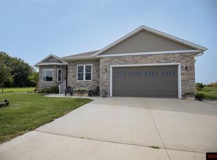 25127 185th Ave, New Ulm, MN 56073