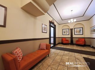 425 W Roscoe St #710, Chicago, IL 60657