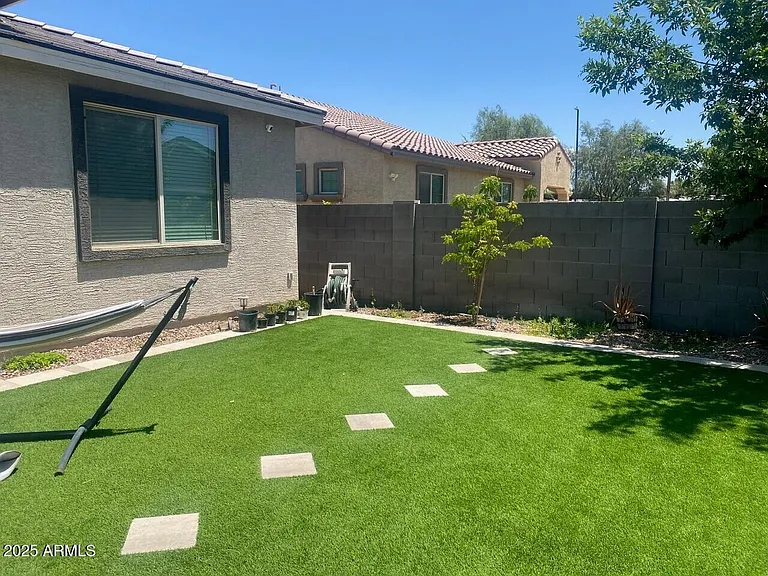 1381 E Scorpio Pl — Photo 15