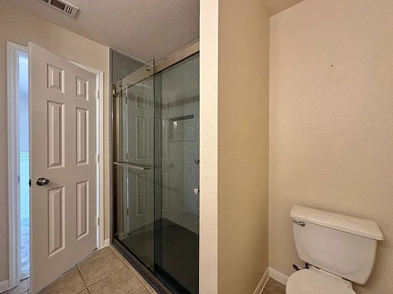 202 Crowfoot Dr — Photo 27