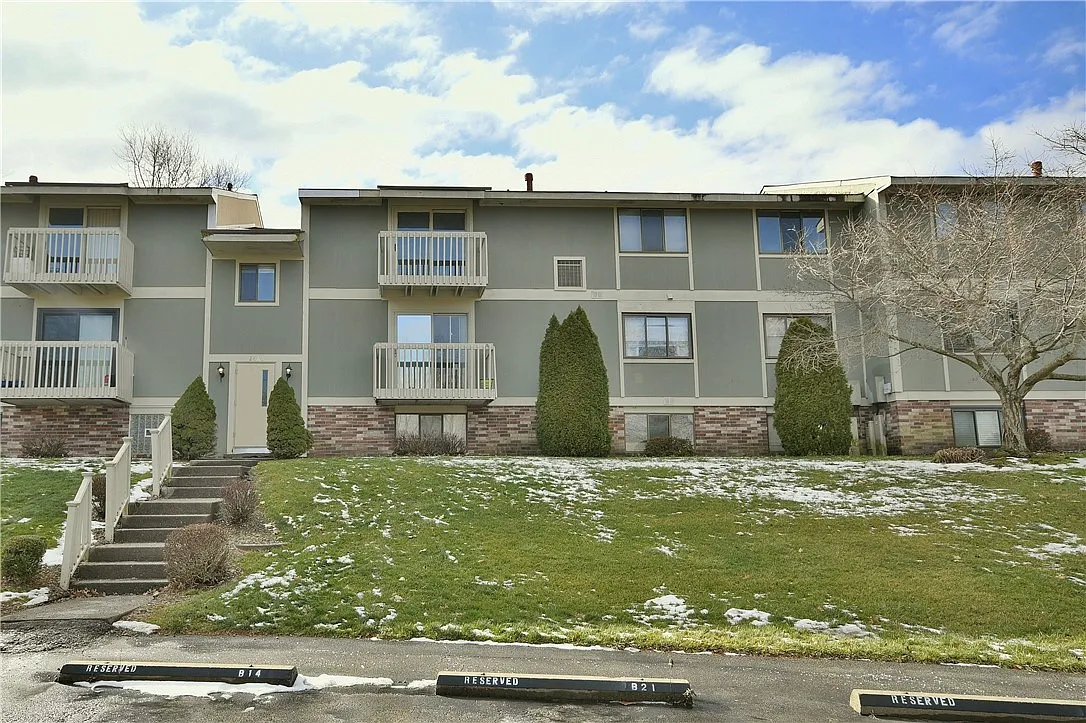 2463 Brook Ledge Rd APT 32B photo 1