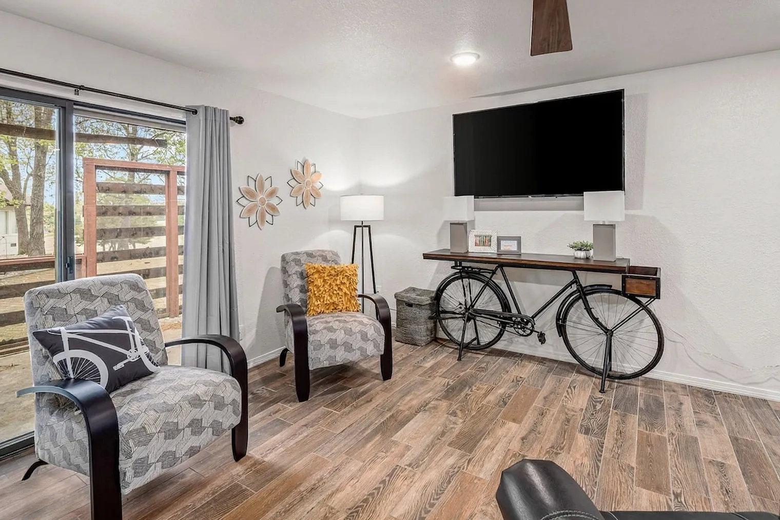 2 bed, 2.0 bath, 1119 sqft, $1,771 — Photo 1