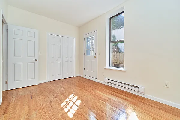 Rented by Living New York | media 30