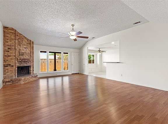 4th image of 229 Stillmeadow Dr