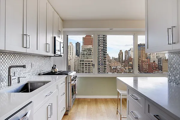 Sold by Compass | media 19