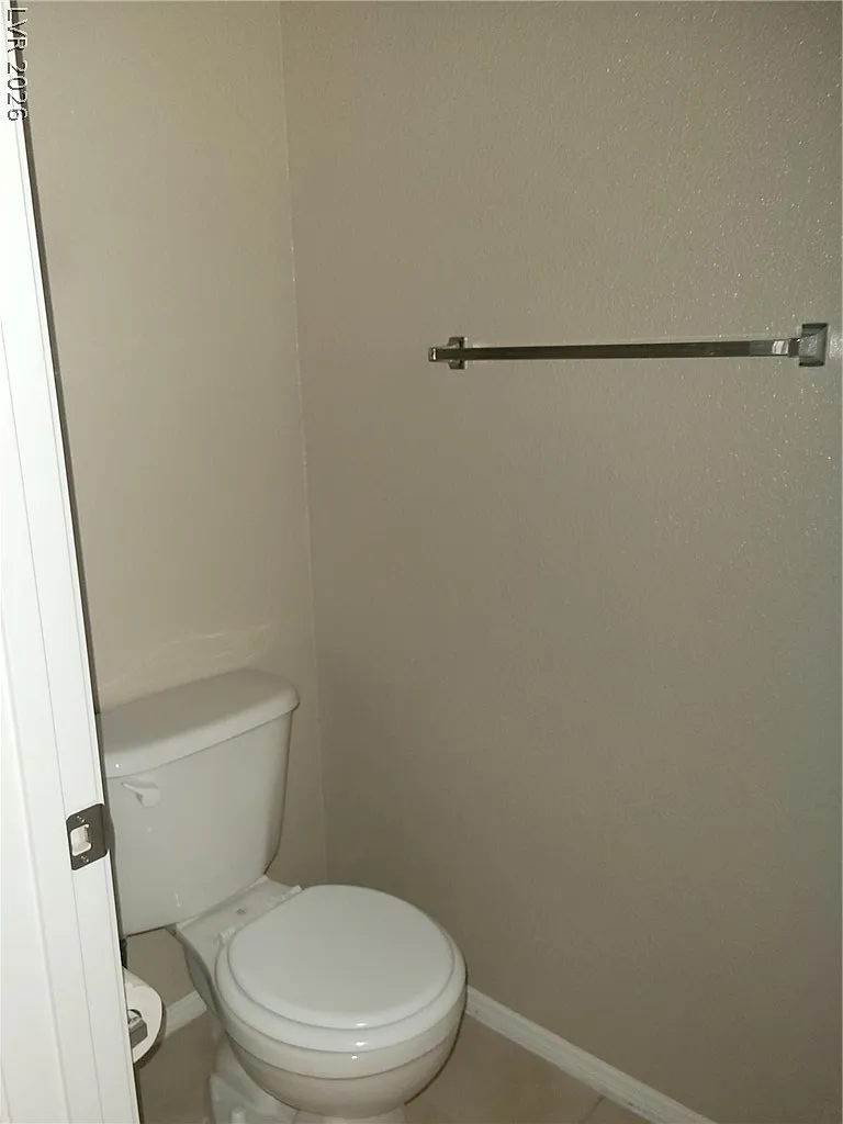 2 bed, 2.5 bath, 1273 sqft, $1,575 — Photo 2