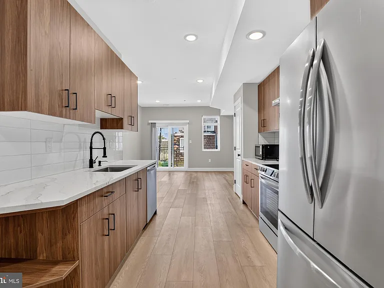 1843 E Hazzard St #2 — Photo 12