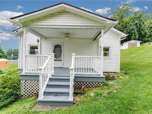 135 Hillman St, Greensboro, PA 15338