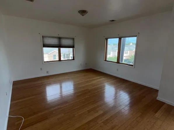 41 Manufacturers Pl APT 2, Newark, NJ 07105