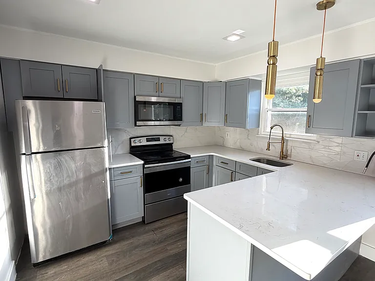 310 Sawmill Rd — Photo 7