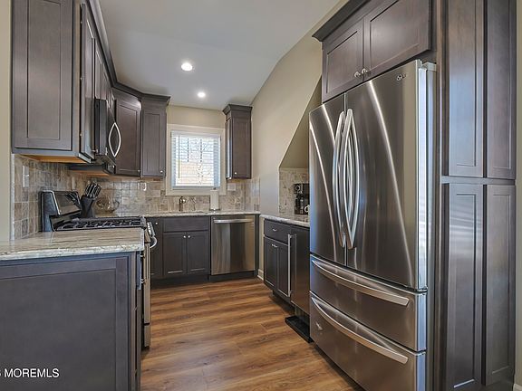 5th image of 246 Mantoloking Rd