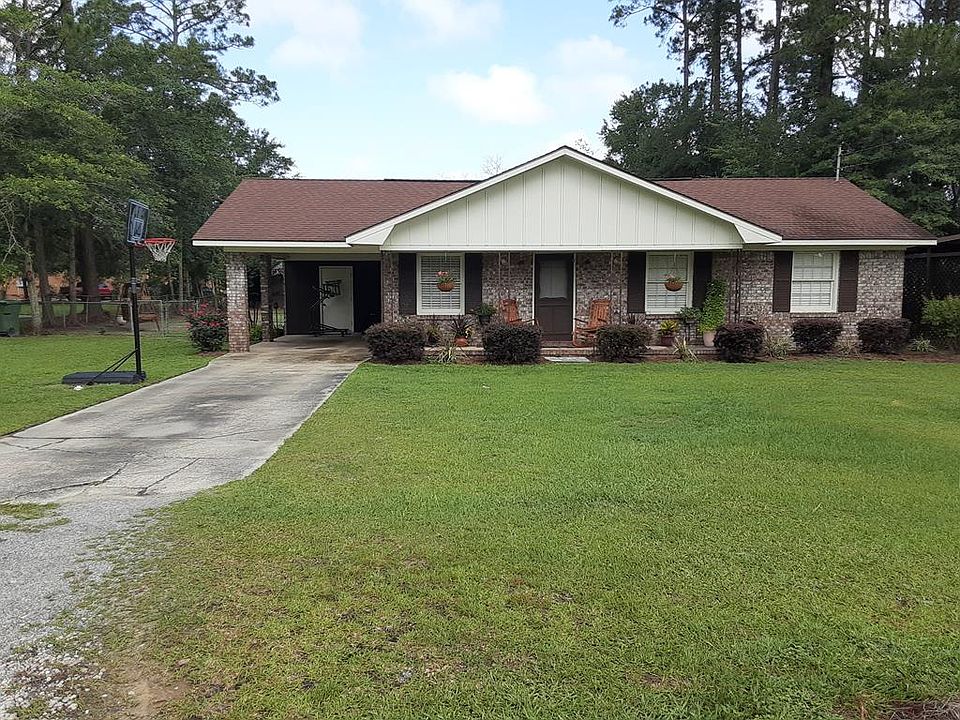 1st image of 124 Hollywood Dr