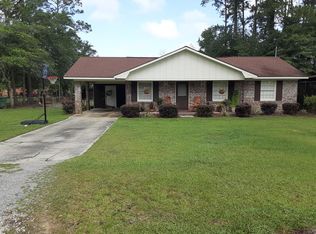 124 Hollywood Dr, Jesup, GA 31545