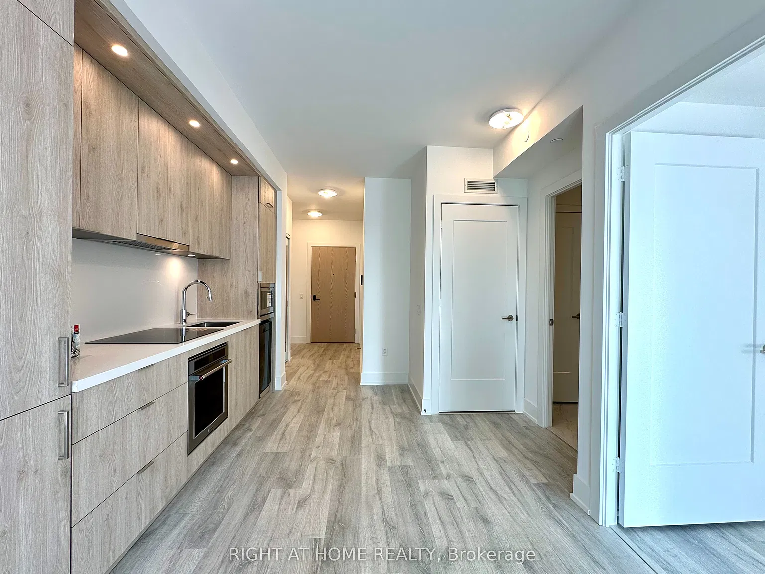 1 bed, $2,050 — Photo 3