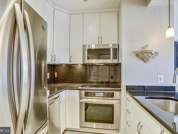 5th image of 1736 Willard St NW APT 505