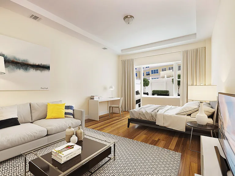 1024 Gates Ave #1H — Photo 1
